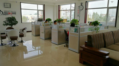 จีน Cangzhou Huachen Roll Forming Machinery Co., Ltd.