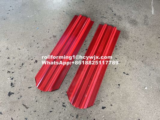 เครื่องขึ้นรูปม้วนสำหรับทำรั้วกั้น พร้อมระบบตัดไฮดรอลิก ควบคุมด้วย PLC และความหนาของวัสดุ 0.3-0.6 มม.