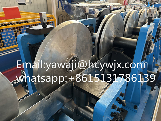 เครื่องตัดไฮดรอลิกเหล็กเหล็กกระปุก OMEGA Purlin Roll Forming Machine With CE