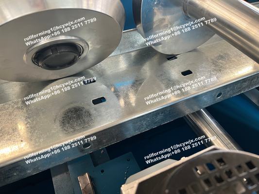 เครื่องขึ้นรูปแปเหล็ก CZ ควบคุมด้วย PLC