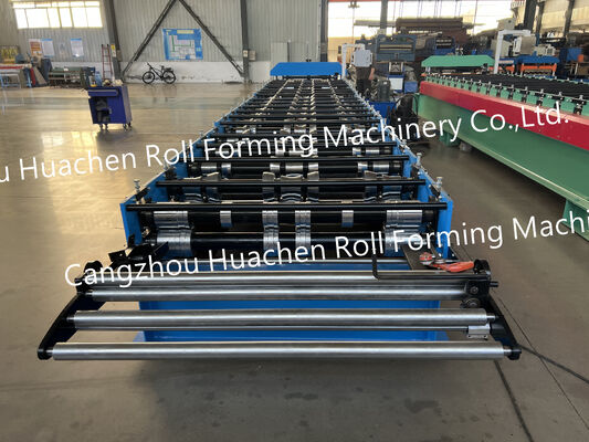 An automatic sheet rolling forming machine used for manufacturing roof panels