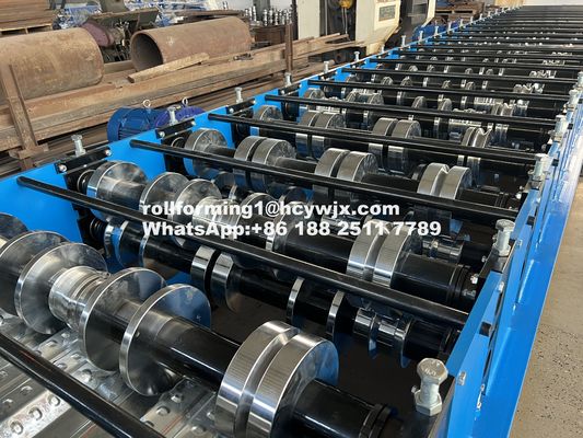 1220 มิลลิเมตร กระดานมีริบ Deck Roll การสร้างเครื่องจักร โครงสร้าง welded กับการควบคุม PLC การตัดไฮดรอลิก