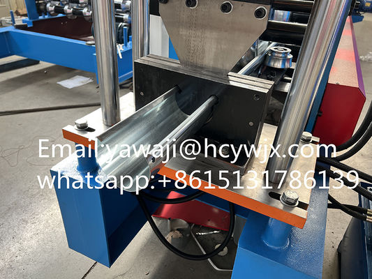 เต็มรูปแบบรางน้ำอัตโนมัติอุปกรณ์การขึ้นรูป / เครื่องขึ้นรูปแผ่น 0.3mm - 0.6mm