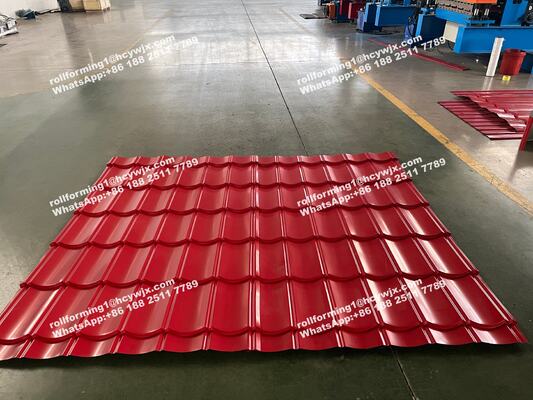 เครื่องปั้นม้วนชั้นสองแบบ พร้อมระบบควบคุม PLC การตัดไฮดรอลิก สําหรับกระเบื้องหลังคาความหนา 0.3-0.6 มม.