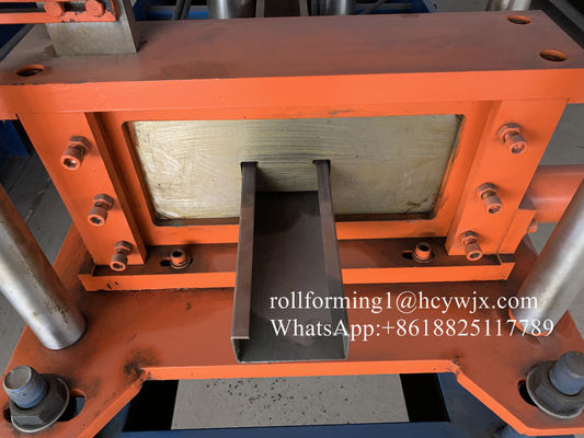 10m / นาทีการควบคุม PLC C Purlin ม้วนขึ้นรูปเครื่อง